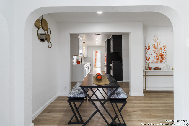 Image 7 of 46 For 2902 Belvoir Dr