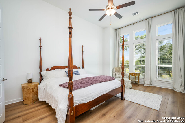 Image 15 of 35 For 139 Newcourt Pl