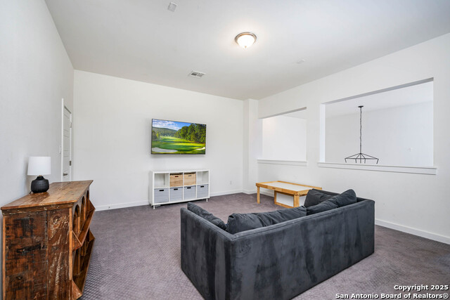 Image 22 of 35 For 139 Newcourt Pl
