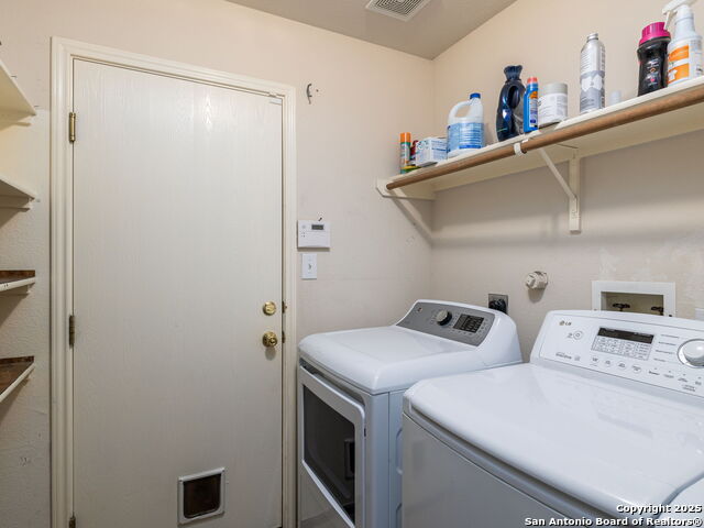 Listing photo id 10 for 26906 Spiral