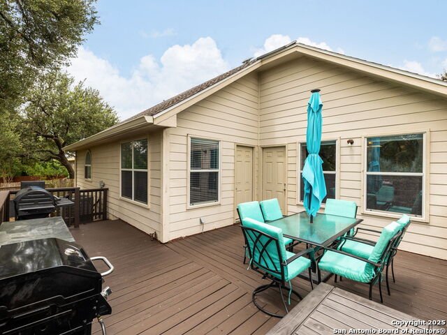 Listing photo id 11 for 26906 Spiral