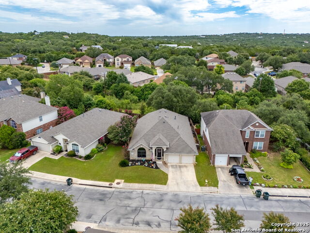 Listing photo id 13 for 26906 Spiral