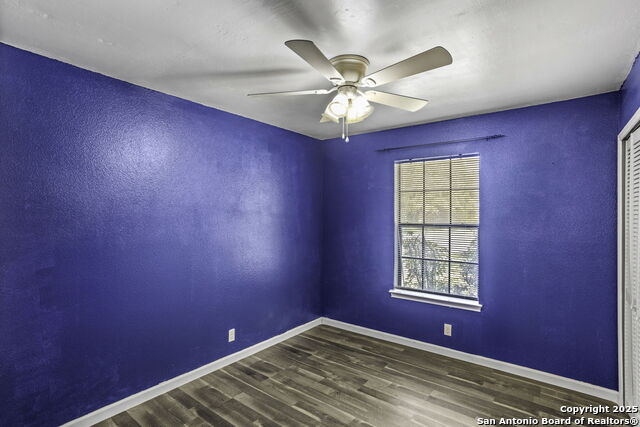 Listing photo id 17 for 7327 Lazy Trl