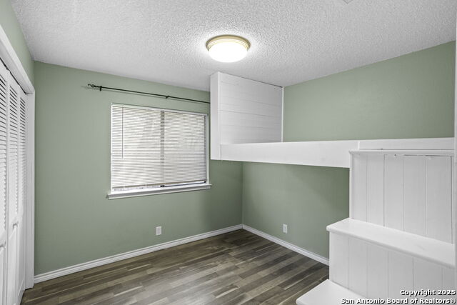 Listing photo id 19 for 7327 Lazy Trl