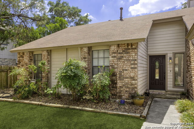 Listing photo id 2 for 7327 Lazy Trl
