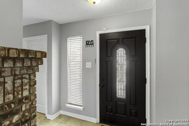 Listing photo id 3 for 7327 Lazy Trl