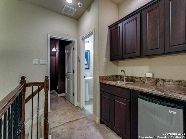 Image 31 of 41 For 2502 Dunmore Hill