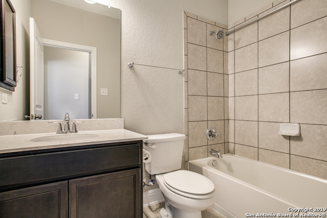 Listing photo id 20 for 114 Telford Way