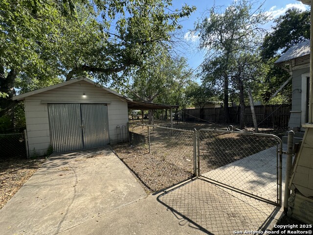 Image 16 of 16 For 262 Orchard  