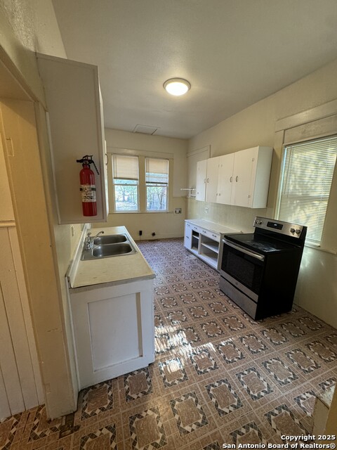 Image 8 of 16 For 262 Orchard  