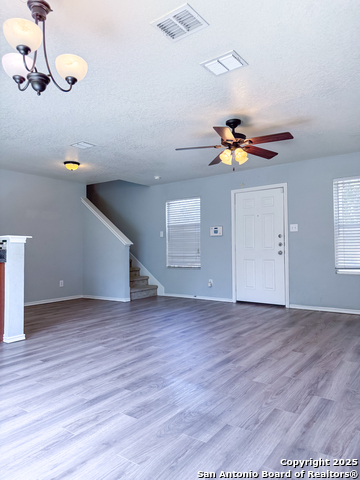 Image 5 of 27 For 427 Orchard Willow