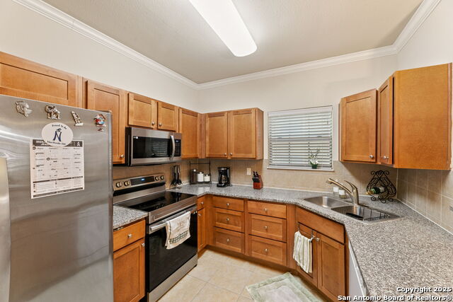 Image 13 of 30 For 6160 Eckhert  204