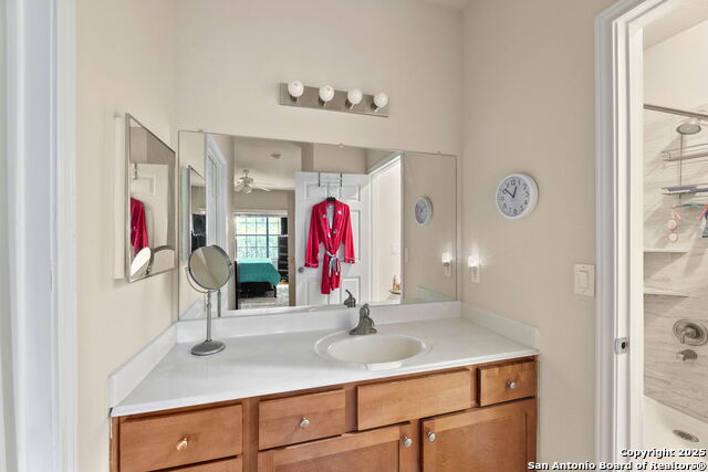 Image 20 of 30 For 6160 Eckhert  204