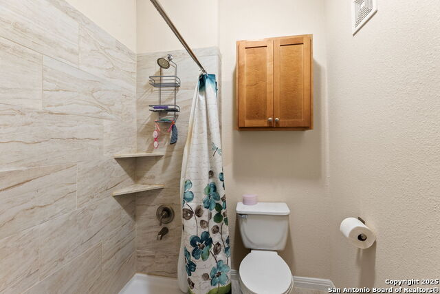 Image 21 of 30 For 6160 Eckhert  204
