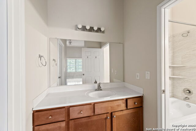 Image 22 of 30 For 6160 Eckhert  204