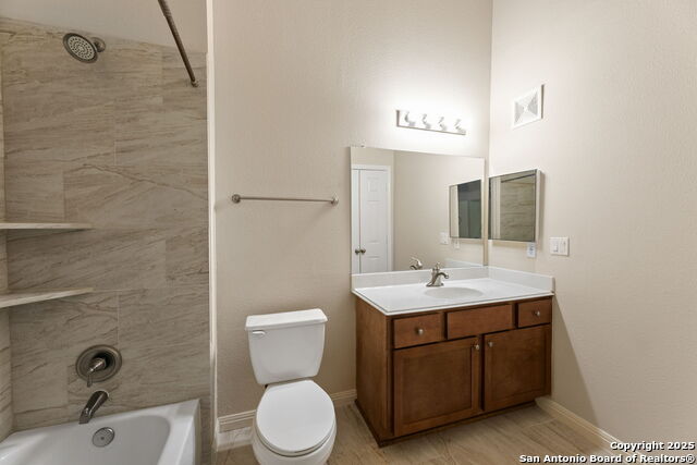 Image 24 of 30 For 6160 Eckhert  204