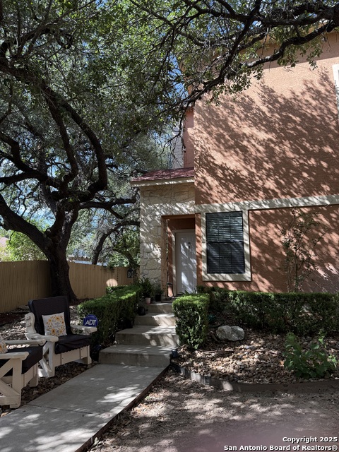 Image 3 of 30 For 6160 Eckhert  204