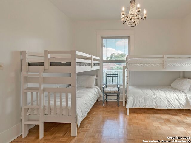 Image 24 of 40 For 702 French Pl W