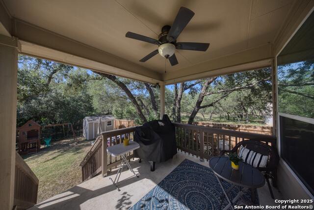 Listing photo id 23 for 407 Redbird Chase