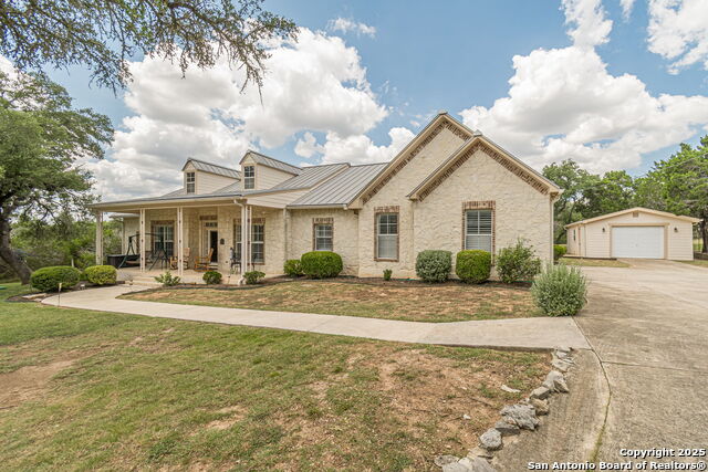 Listing photo id 0 for 7242 Exeter Ave