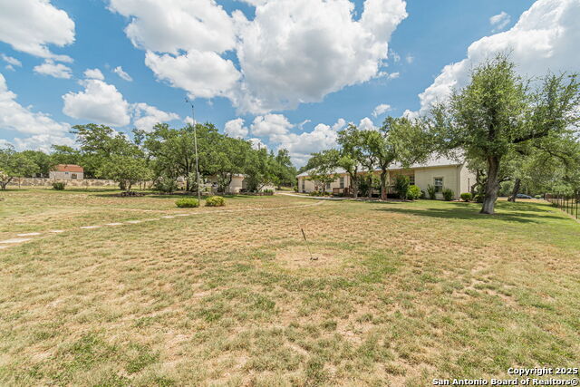 Listing photo id 30 for 7242 Exeter Ave