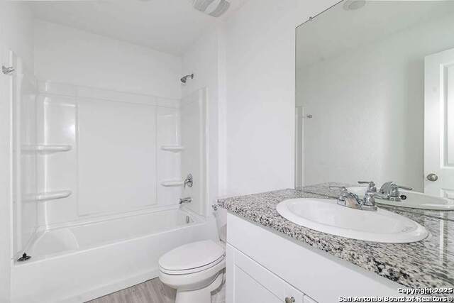 Image 20 of 23 For 15107 Greenfield Mill