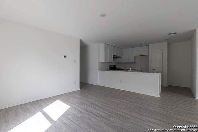 Image 5 of 23 For 15107 Greenfield Mill