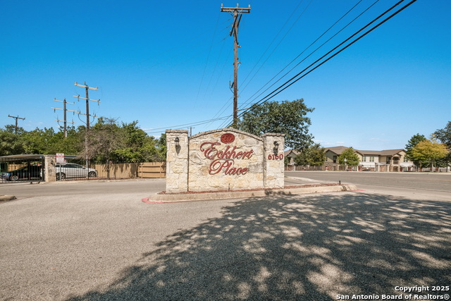 Image 27 of 29 For 6160 Eckhert Rd  #903