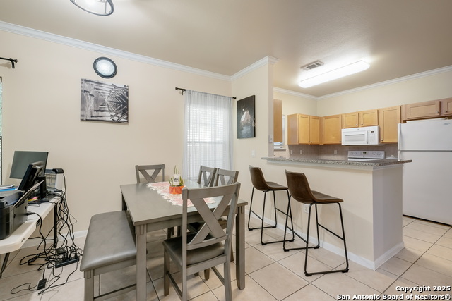Image 6 of 29 For 6160 Eckhert Rd  #903
