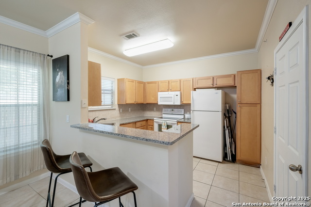 Image 8 of 29 For 6160 Eckhert Rd  #903
