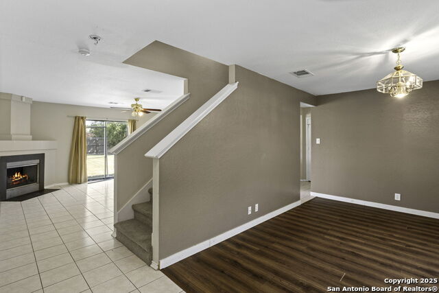 Image 4 of 30 For 6603 Raintree Frst