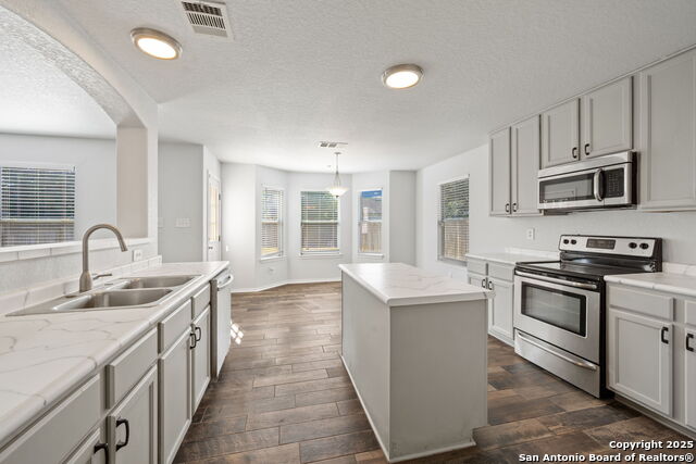 Image 10 of 22 For 11030 Chicory