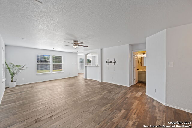 Image 5 of 22 For 11030 Chicory