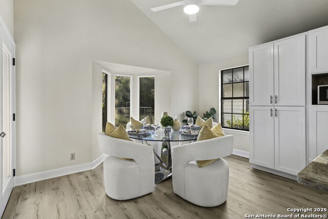Listing photo id 12 for 14029 Heather Glen Ln