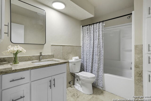 Listing photo id 18 for 14029 Heather Glen Ln