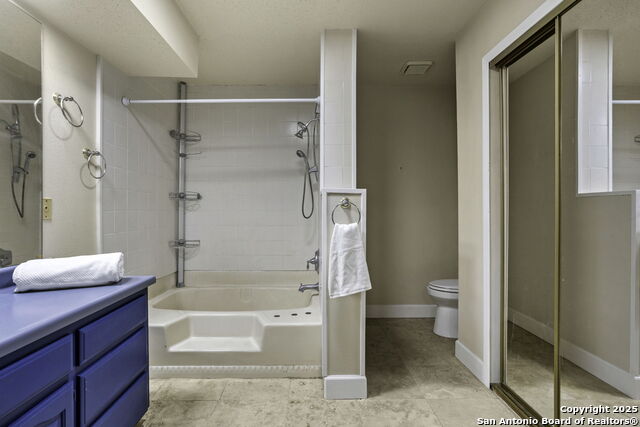 Listing photo id 22 for 14029 Heather Glen Ln
