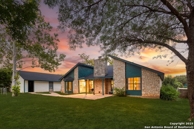 Listing photo id 3 for 14029 Heather Glen Ln
