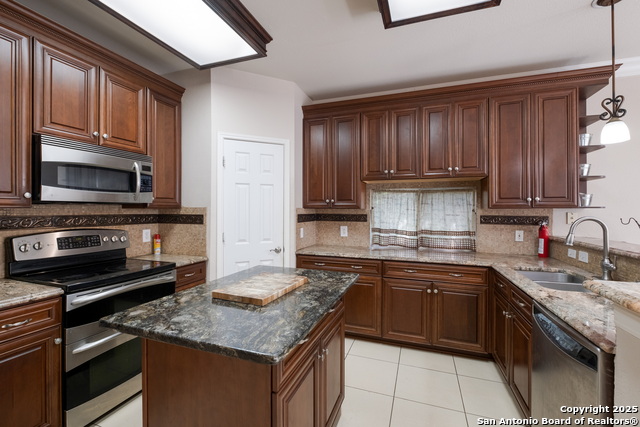 Image 11 of 29 For 12910 Vista Haven