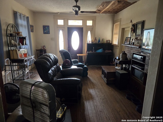 Image 7 of 7 For 22101 Senior Rd. Unit 4