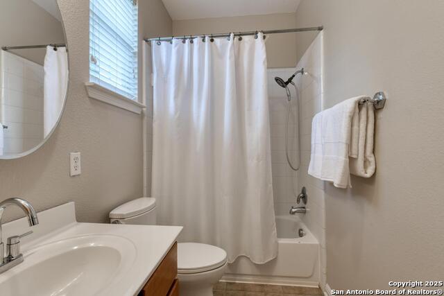 Image 31 of 36 For 22366 Chimayo