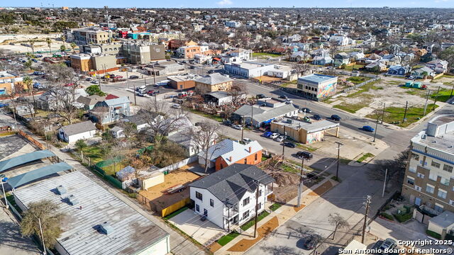 Listing photo id 29 for 103 Paso Hondo  202