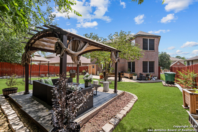 Image 15 of 32 For 5731 Lovett Oaks