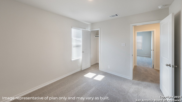 Listing photo id 8 for 21066 Gravel Keep