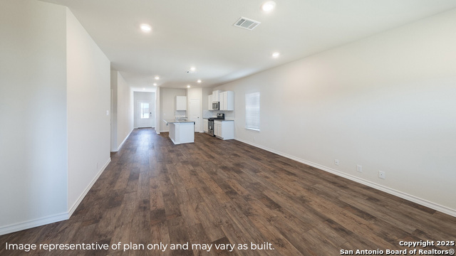 Listing photo id 16 for 21066 Gravel Keep