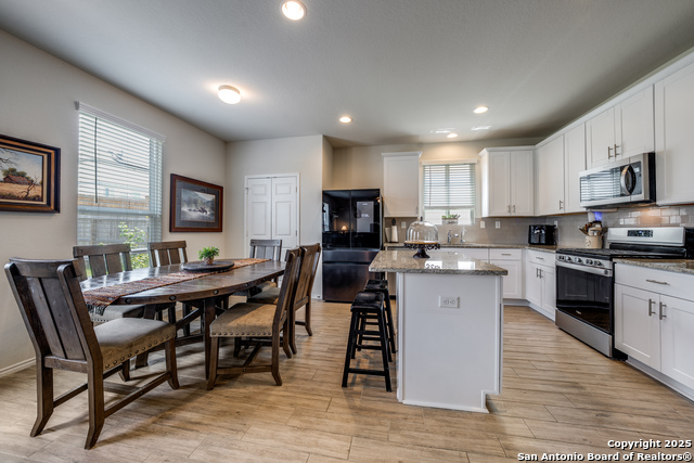 Image 10 of 28 For 27518 Sienna Creek