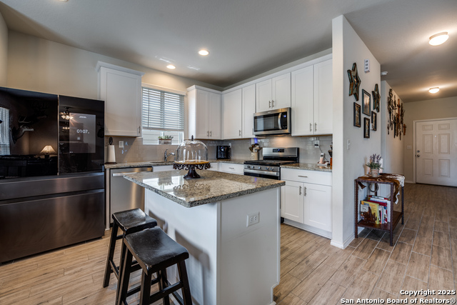 Image 13 of 28 For 27518 Sienna Creek