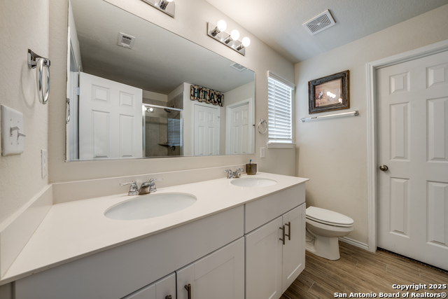 Image 18 of 28 For 27518 Sienna Creek