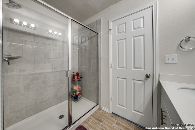 Image 19 of 28 For 27518 Sienna Creek
