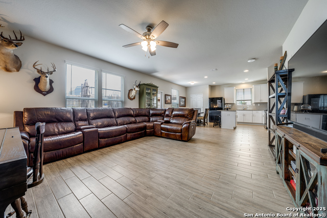 Image 8 of 28 For 27518 Sienna Creek