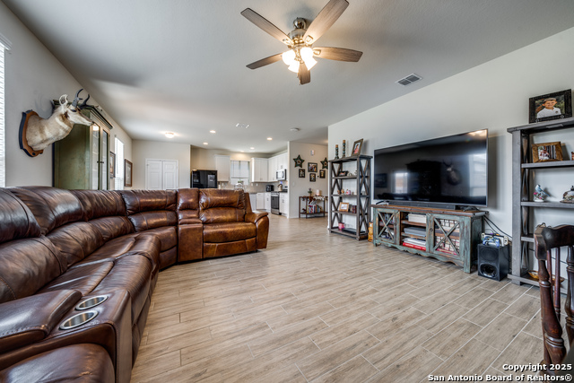 Image 9 of 28 For 27518 Sienna Creek
